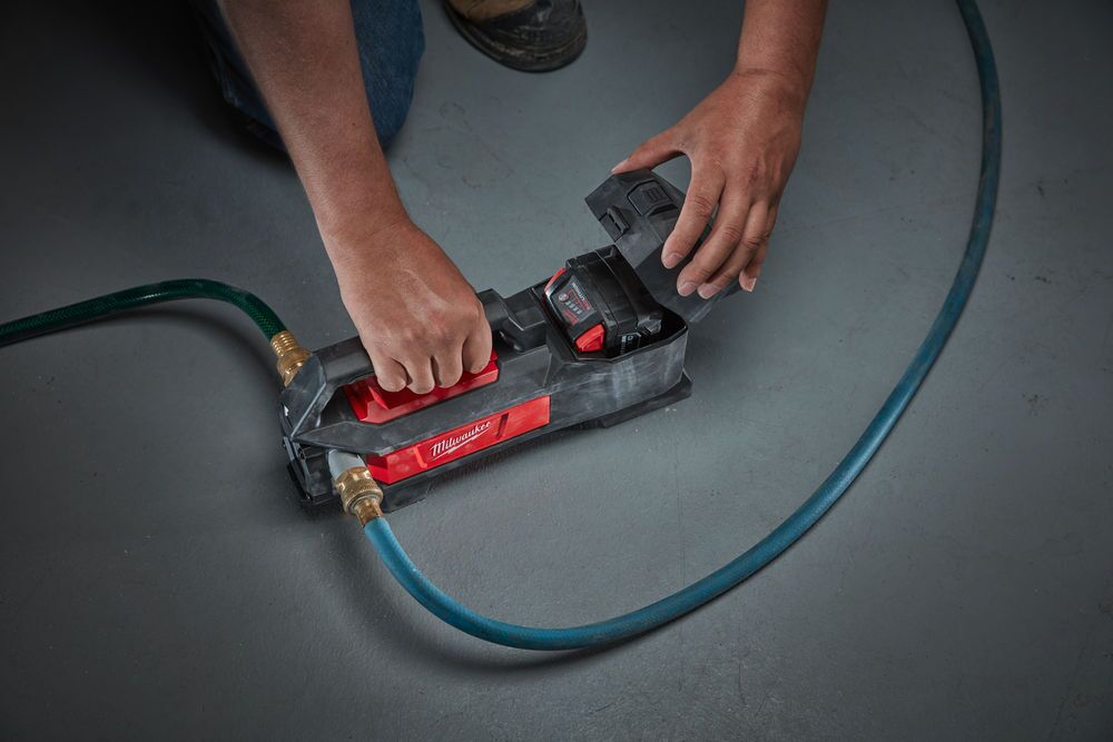 Milwaukee M18 BTP-0 Kompakt Vannpumpe - Bilde 3