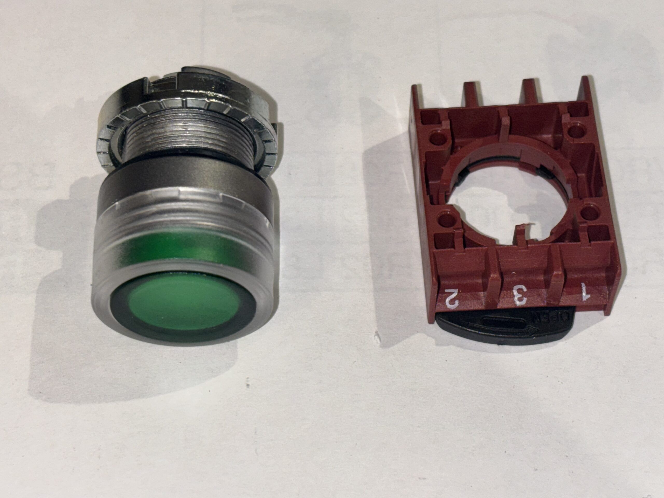 Spanesi "På" knapp grønn gammelt display