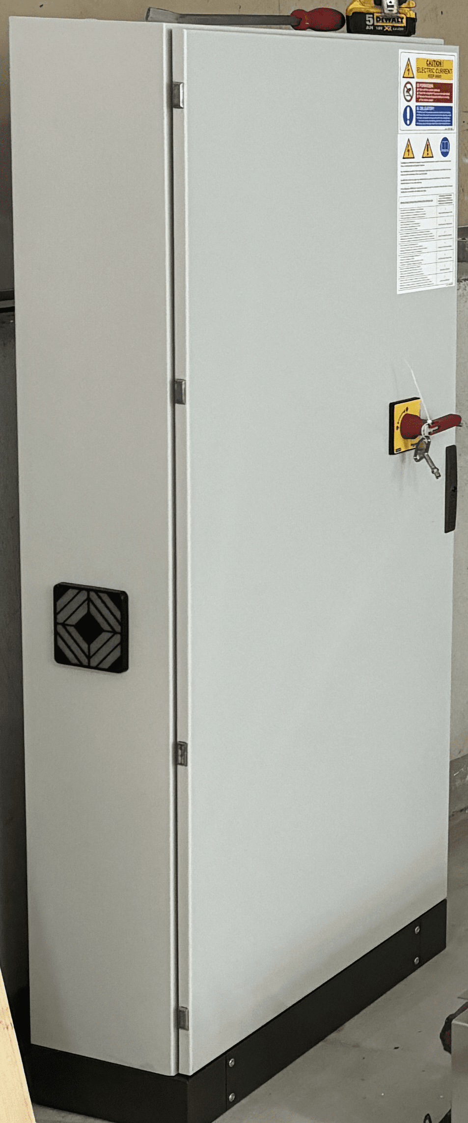 Spanesi strømstyreskap 400v 7,5KW inverter 1trykksens diesel - Bilde 2