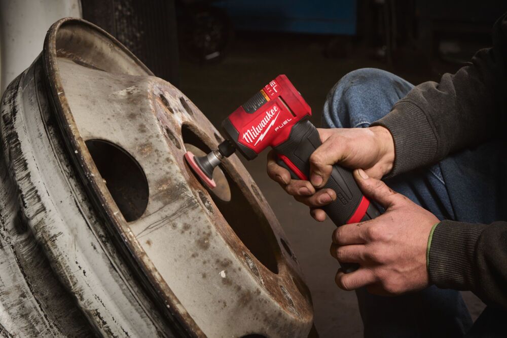 Milwaukee M12 FDGA2 Vinklet slipemaskin - Bilde 5